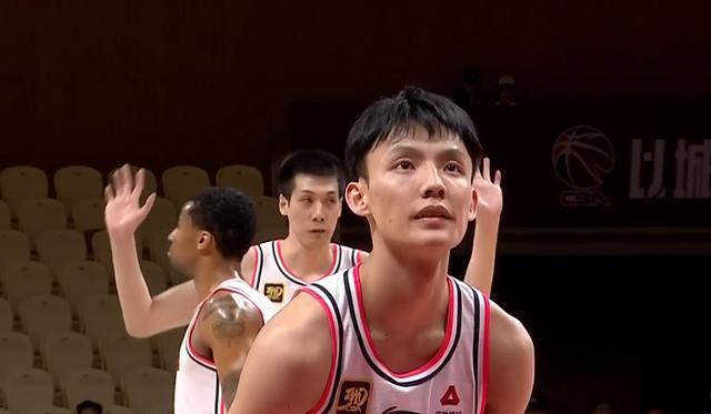 正式上位！广东18岁小将成“新宏远一哥”，杜锋直接给出首发位置
