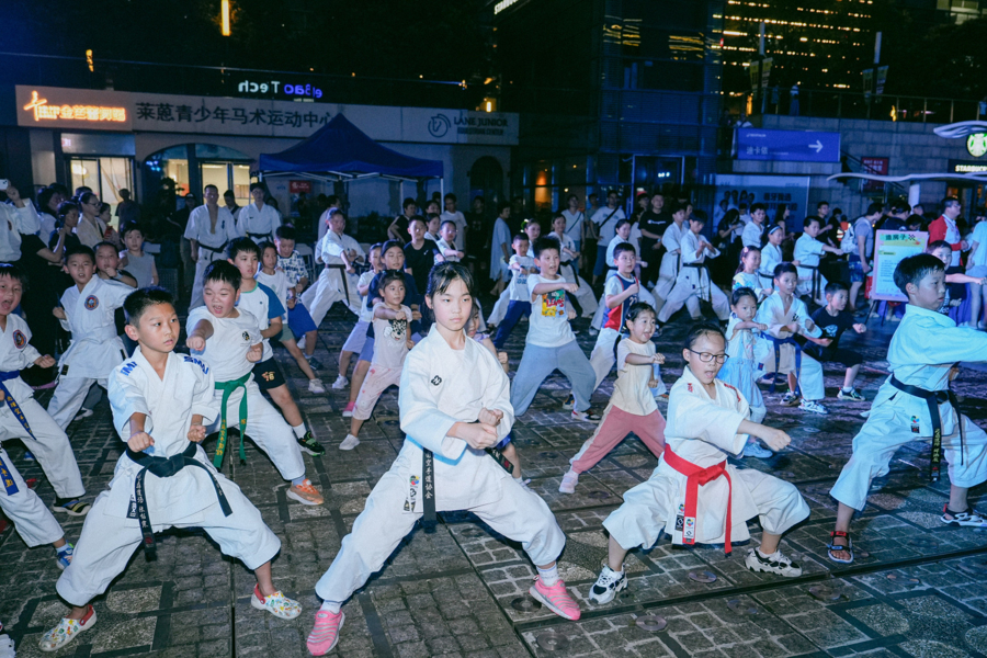 燃！杨浦“时光接力”沸腾夏夜，全民共赴运动之约