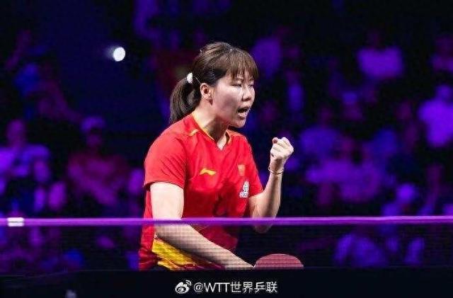 让二追四！陈幸同逆转早田希娜，国乒女单包揽横滨冠军赛四强