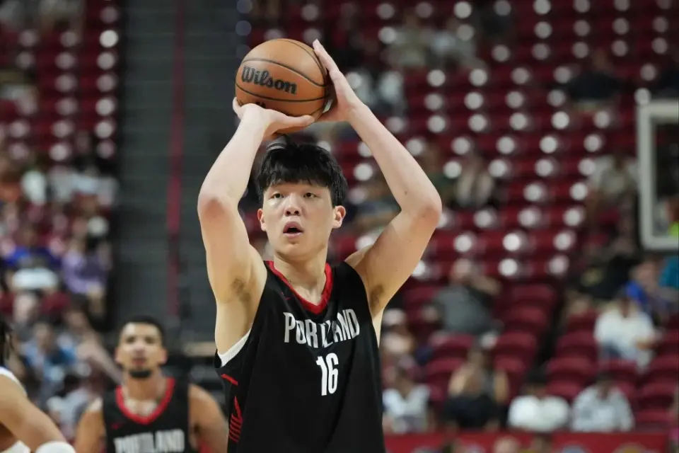 杨瀚森重大利好！他与克林根将分担中锋大部分时间 罗威可能受限