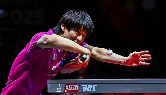 WTT横滨赛！大黑马诞生，国乒2大新星出局，王楚钦4-1世界冠军