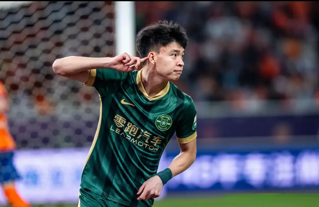 浙江3-1领先国安！王钰栋单刀破门+直塞助攻，赛季已11球2助攻