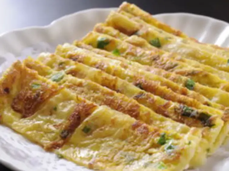 糯米粉别只会做汤圆，它还可以做鸡蛋饼！一搅一煎就上桌，特简单