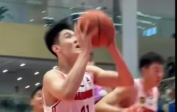 狂胜36分！王洪泽17+12+4，5前板太硬，张文逸三分7中5，篮板多20