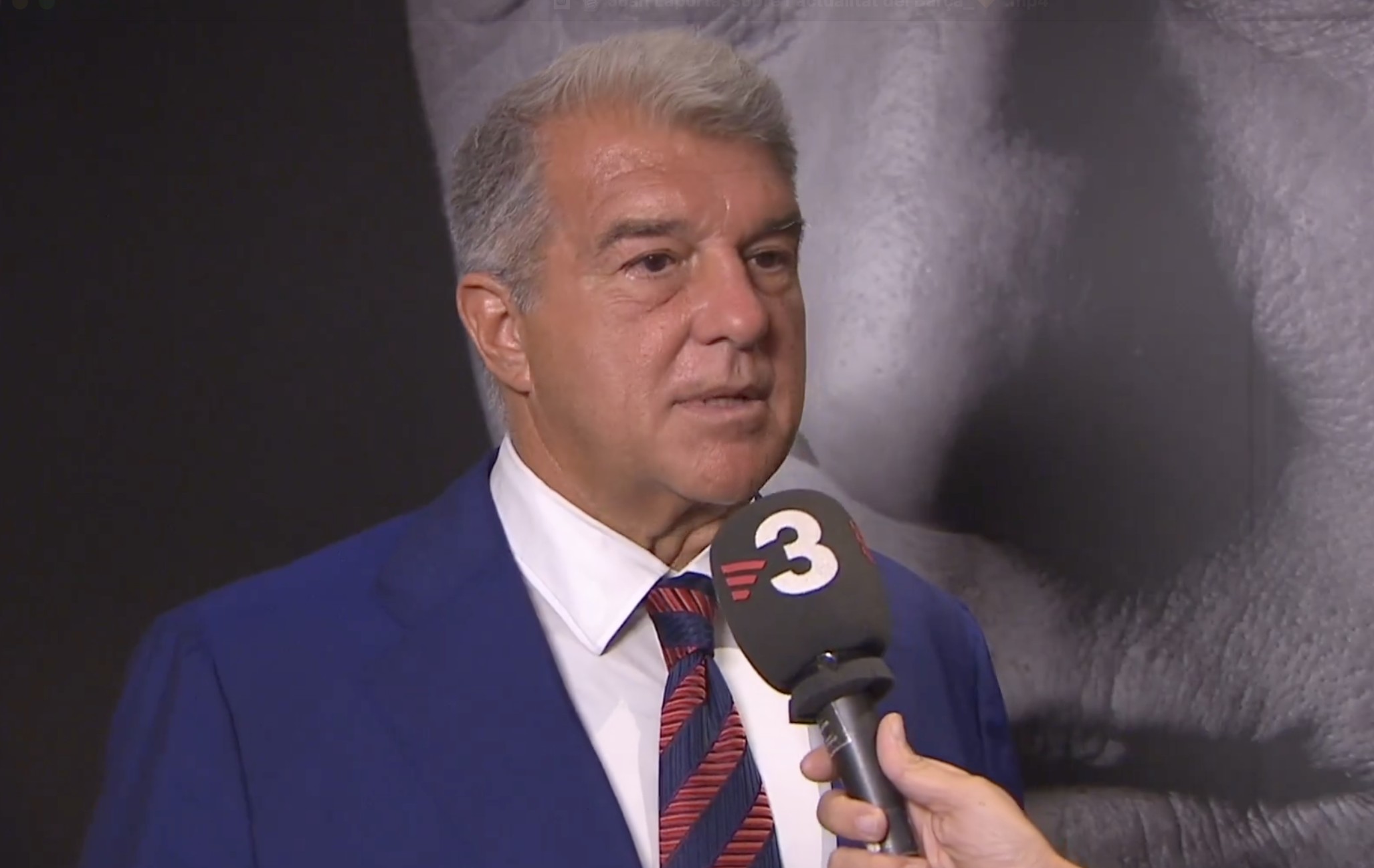 拉波尔塔：球员注册本周会有消息；金球奖应颁给巴萨球员