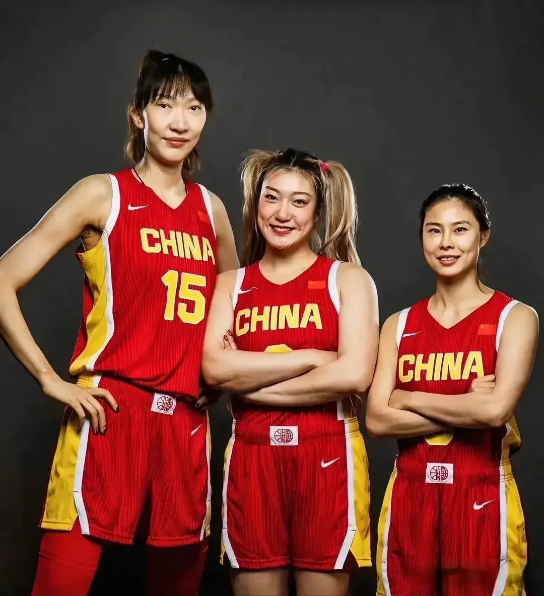 加训3个月！中国女篮提前备战26年世预赛，李梦有望入选