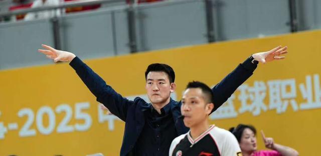 CBA最新消息！广厦外援全部确定，拉比西埃或加盟广东，李安续约