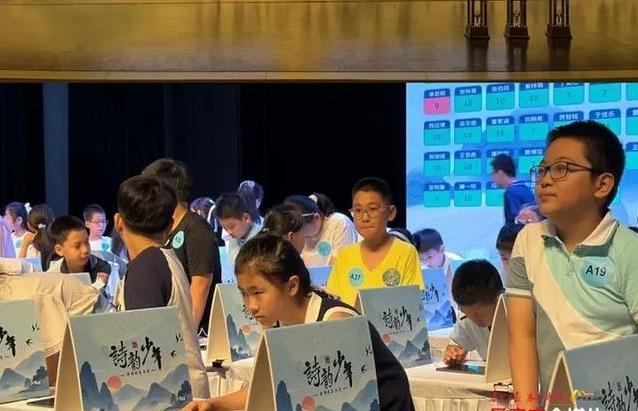 Сѧ��ʫ�ʴ�ս�𱬿�����̩��ѧ���¶��һ��˭���뵽��ô�ͣ�