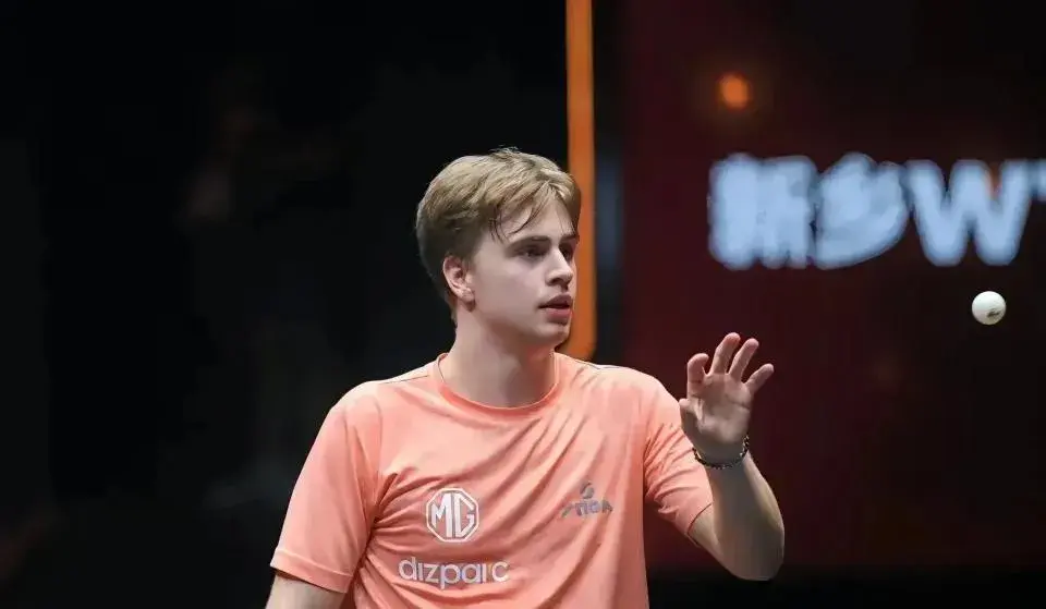 4-0！王楚钦赢了：横扫莫雷加德进决赛PK张本智和，王皓霸气怒吼