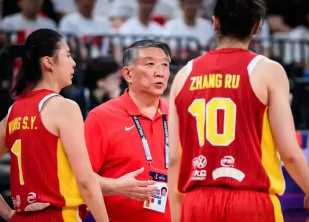 加训3个月！中国女篮提前备战26年世预赛，李梦有望入选