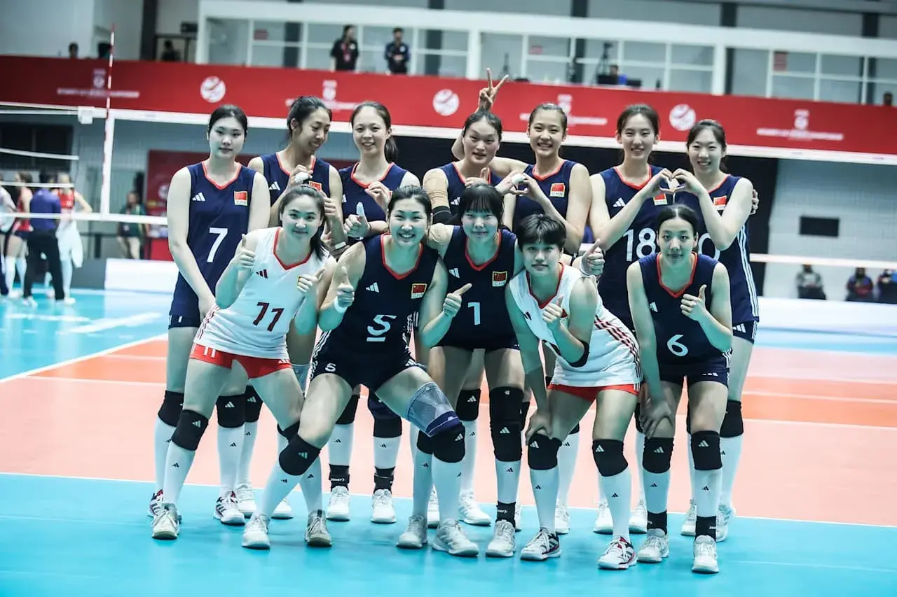 3：0！中国队四连胜，狂赢对手39分，王奥芊6中4，副攻拦网要加强