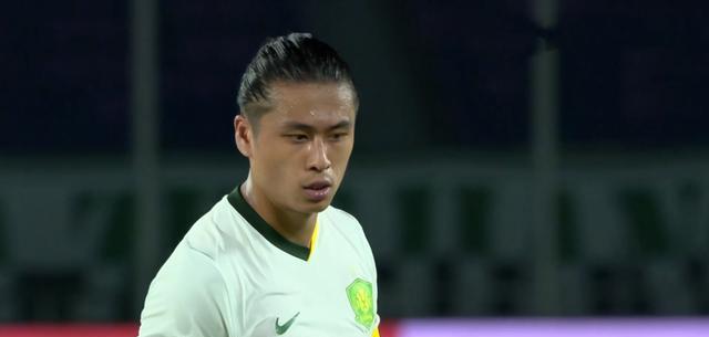 国安因祸得福，变阵4后卫更流畅，落后2球塞帅认栽 张玉宁差个进球