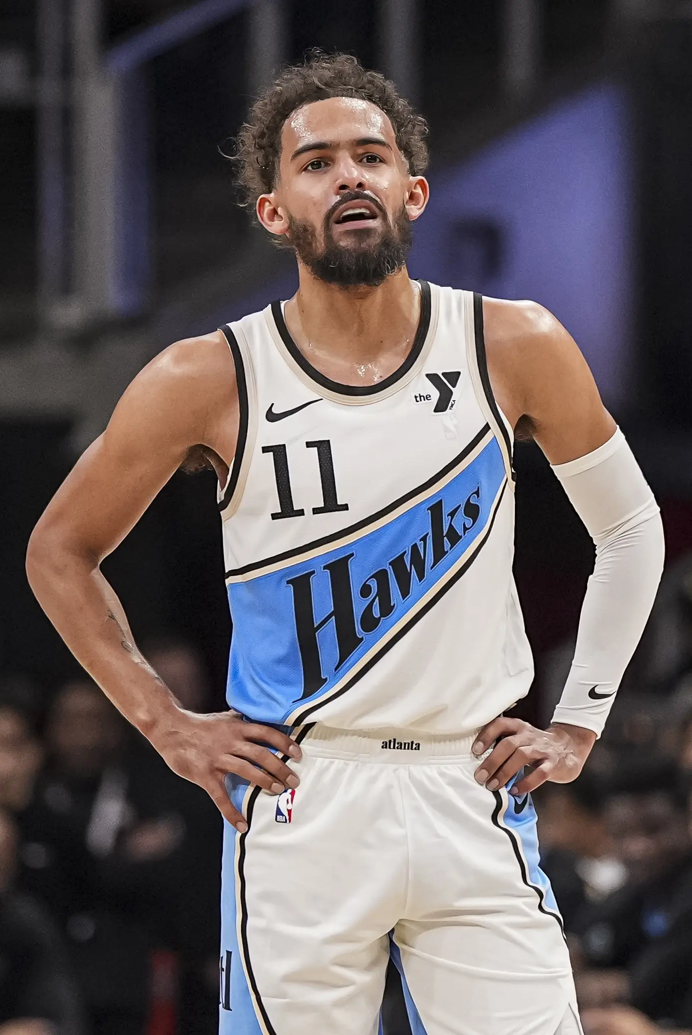 提前续约搁置？☎️特雷-杨明夏或可签5年3.5亿 前提是进最佳阵容