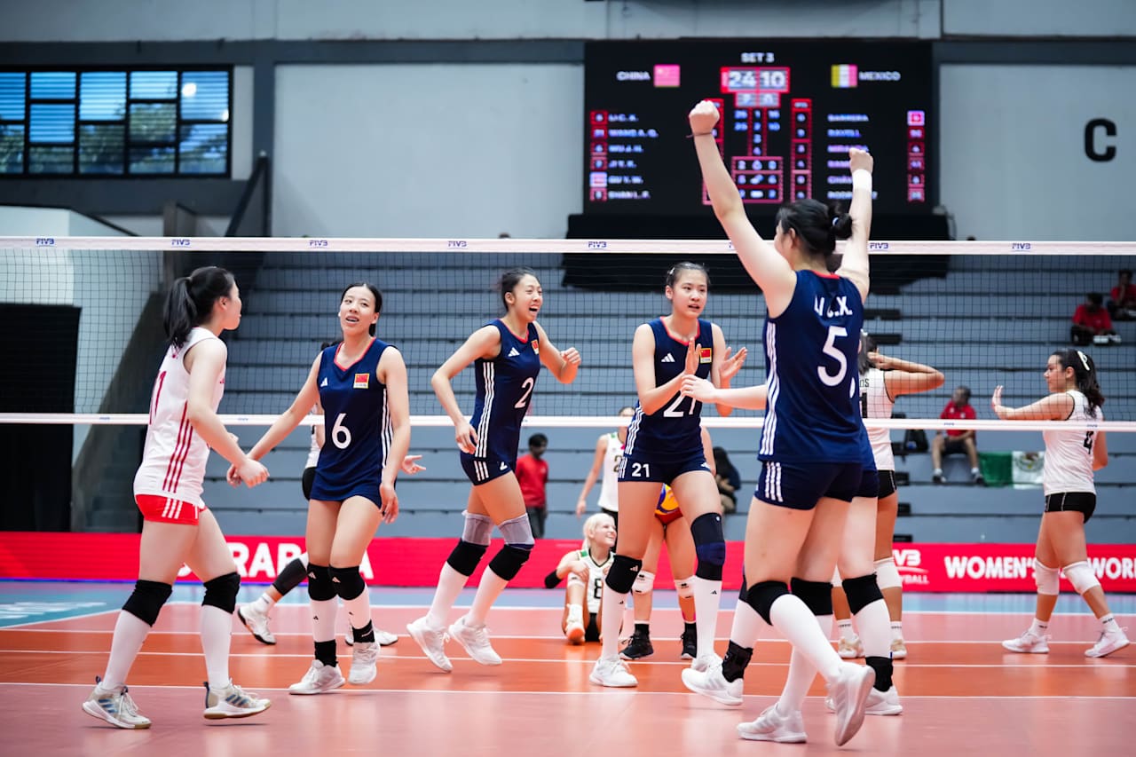 25-10！25-10！中国队晋级女排世锦赛16强 三项数据全部碾压