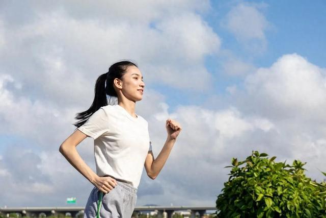 平时没时间，周末“恶补式运动”有用吗？