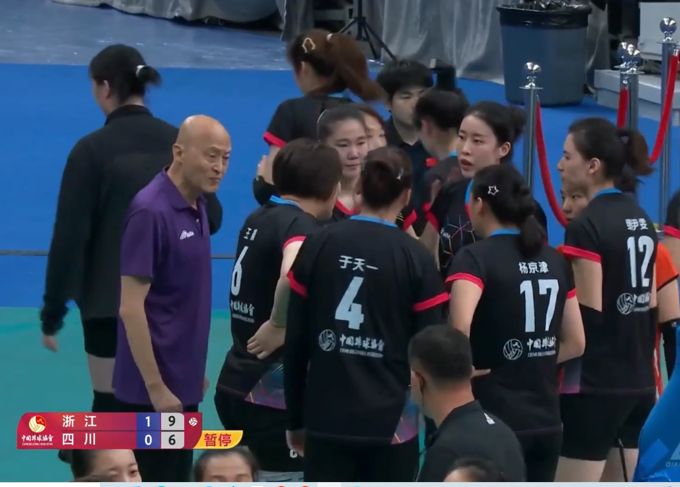 31-29！女排全锦赛最燃一局 四川手握2个赛点被翻盘 缪伊雯空砍37分