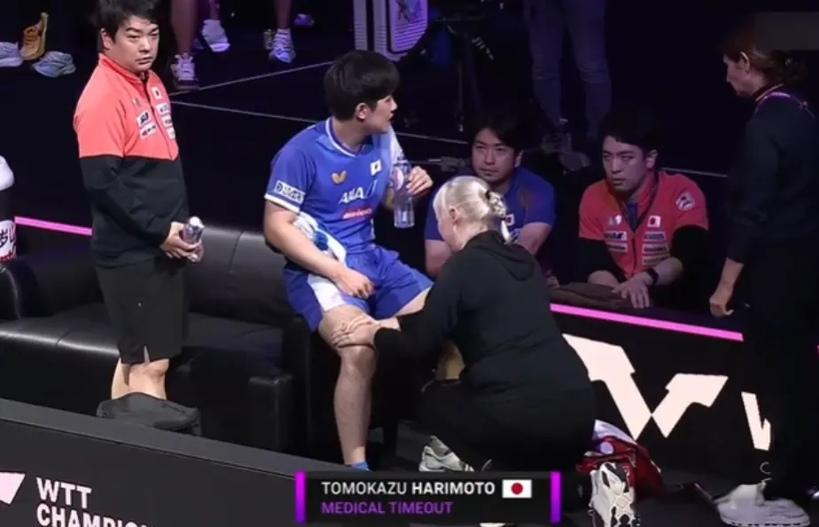 张本智和回应医疗暂停!避早田希娜，拿王楚钦换T恤说事，意外扭伤