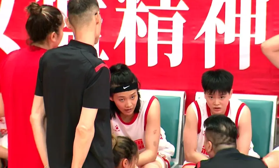 20分大胜！潘臻琦独砍22+8+5+4，送强敌开门黑，国手小将空砍16+8