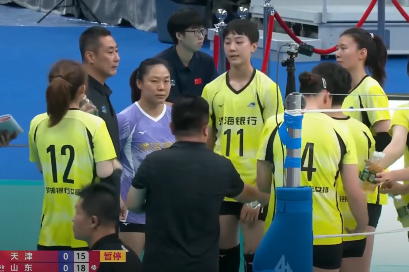 0-3！天津女排爆冷输球 陈方无计可施 全锦赛山东队打出气势