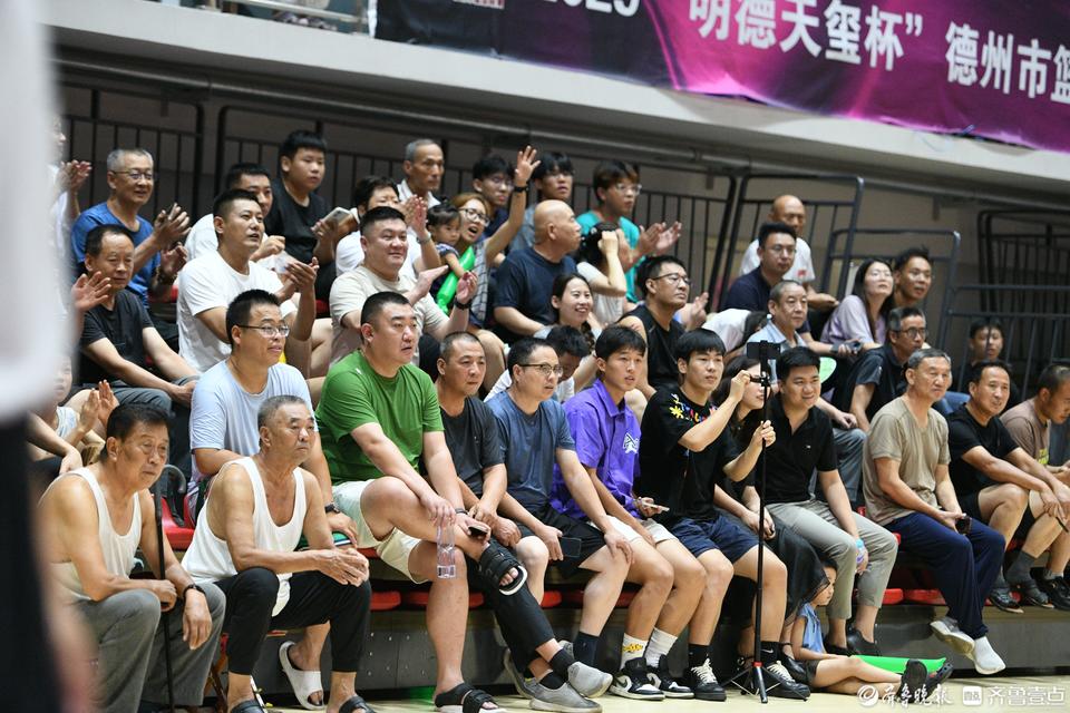 德BA不止篮球!中场秀成德州各县市区“花式”助威“第二赛场”