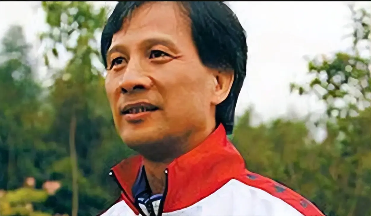 国足到底该怎么选帅？足坛名宿古广明给足协支一妙招，引发球迷热议