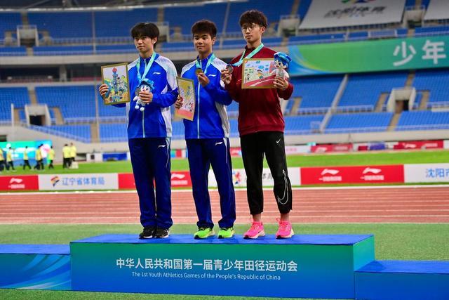 四川16岁小将勇夺全国青少年田径运动会男子百米金牌