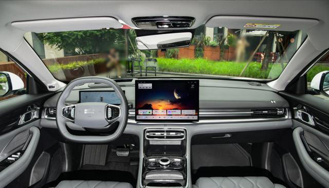 电油耗2.67L，得房率84.87%，这款插混轿车售价仅需8.18万起！采购|汽车产业|汽车配件|机加工蚂蚁智酷企业交流社群中心