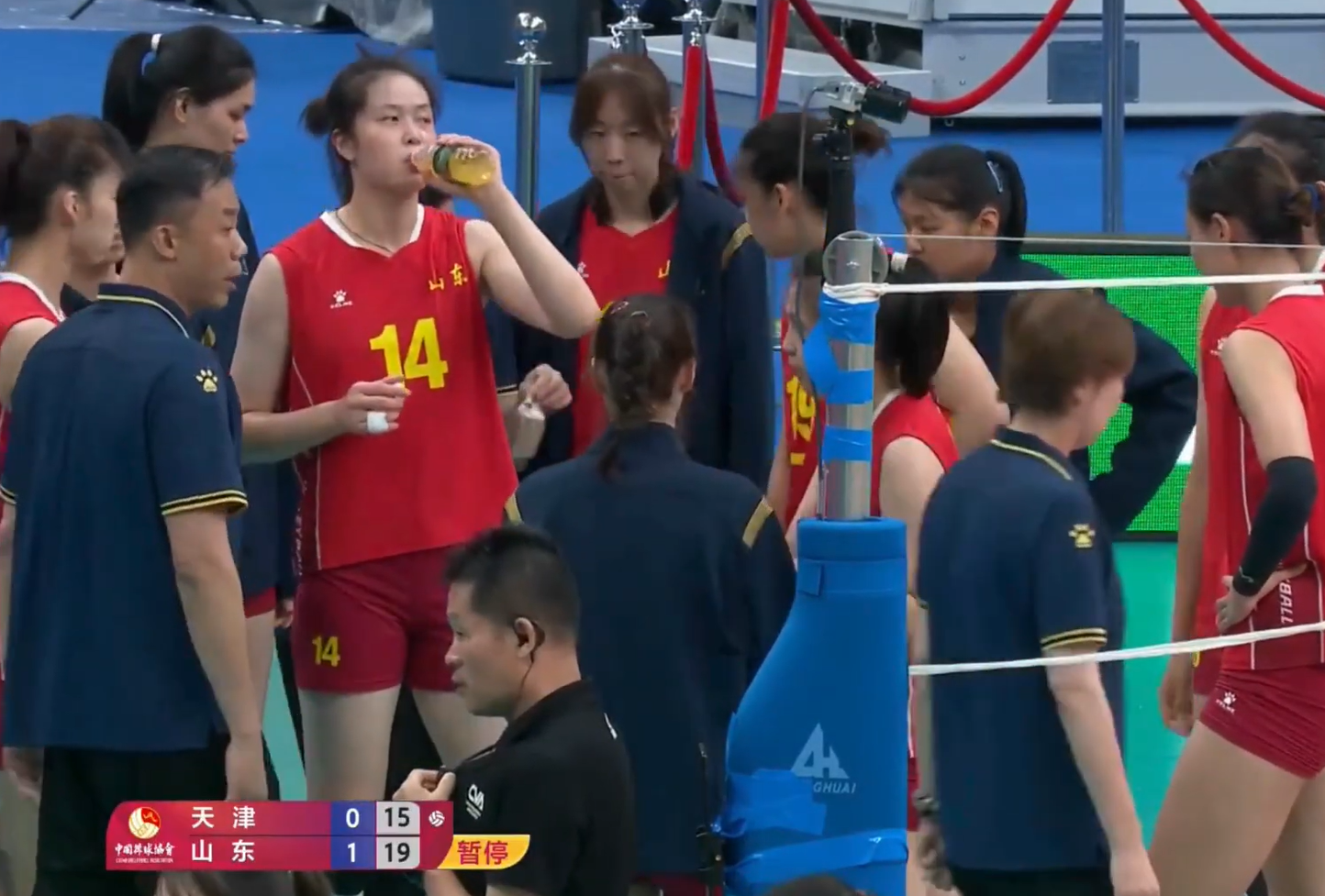 0-3！天津女排爆冷输球 陈方无计可施 全锦赛山东队打出气势