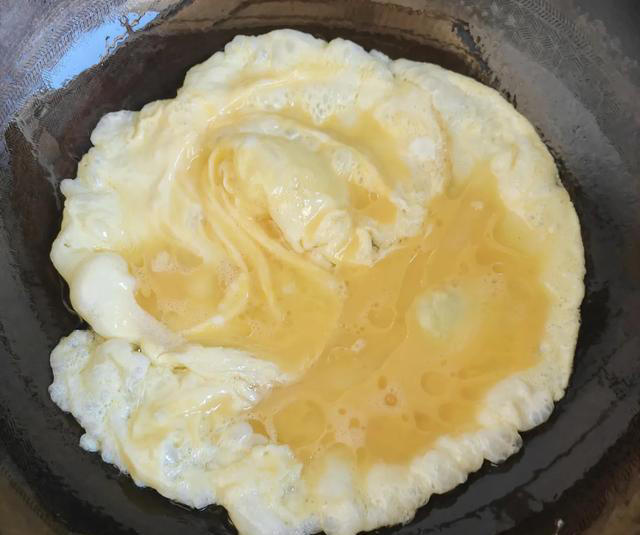 每日一菜——洋葱火腿鸡蛋炒米饭，从早炒到晚，过程好曲折