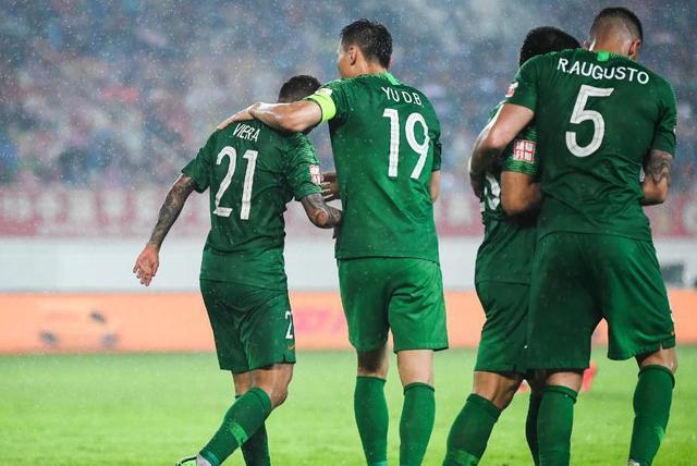 国安U21青年队本轮6比1大胜红狮，表现可圈可点，赢得认可