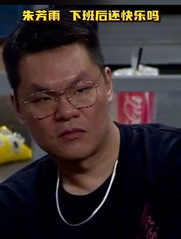 朱芳雨还快乐吗？广东男篮大厦将倾，3大内线或离队，主控深陷丑闻