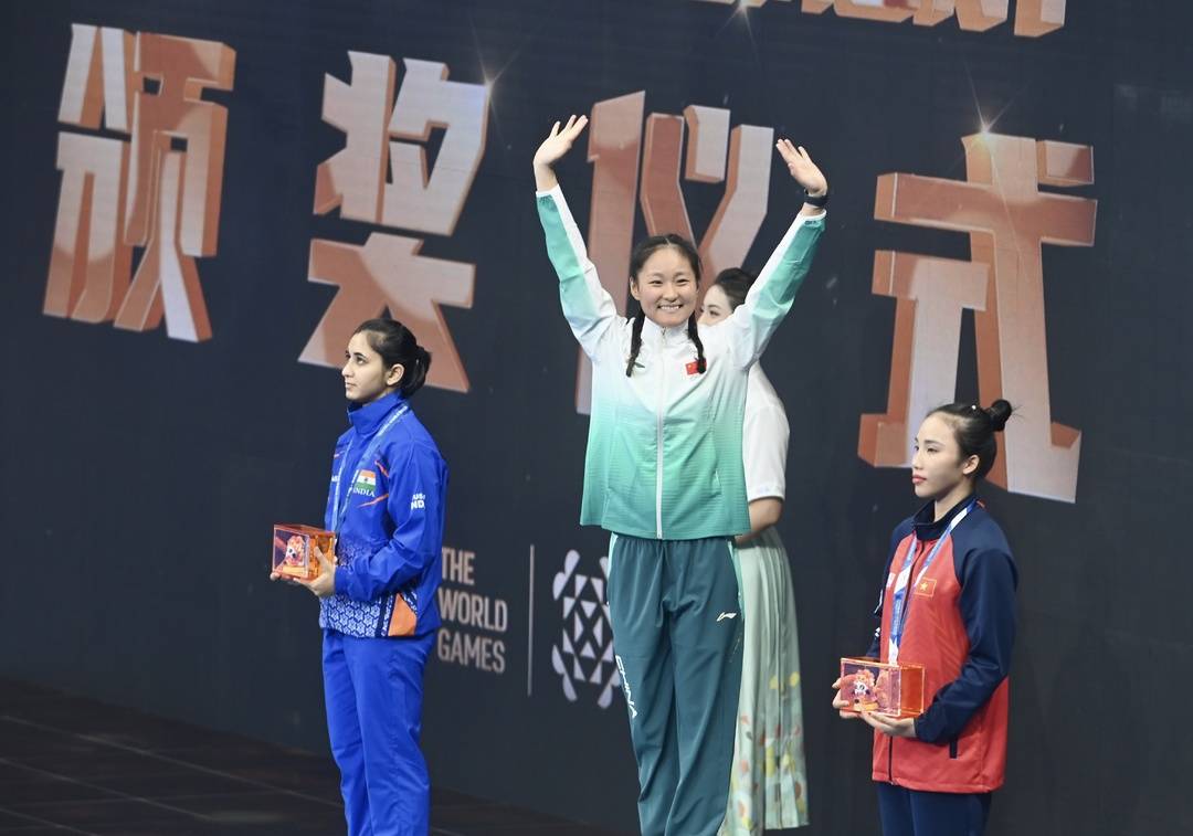一夜斩获三金一银 中国武术散打在成都世运会大放异彩