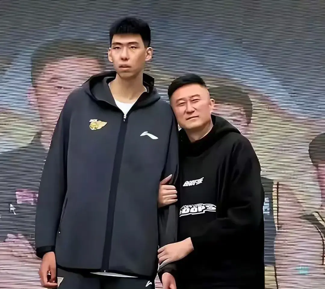 让杜锋离开广东男篮的声音越来越多，心情可以理解但根本不可能