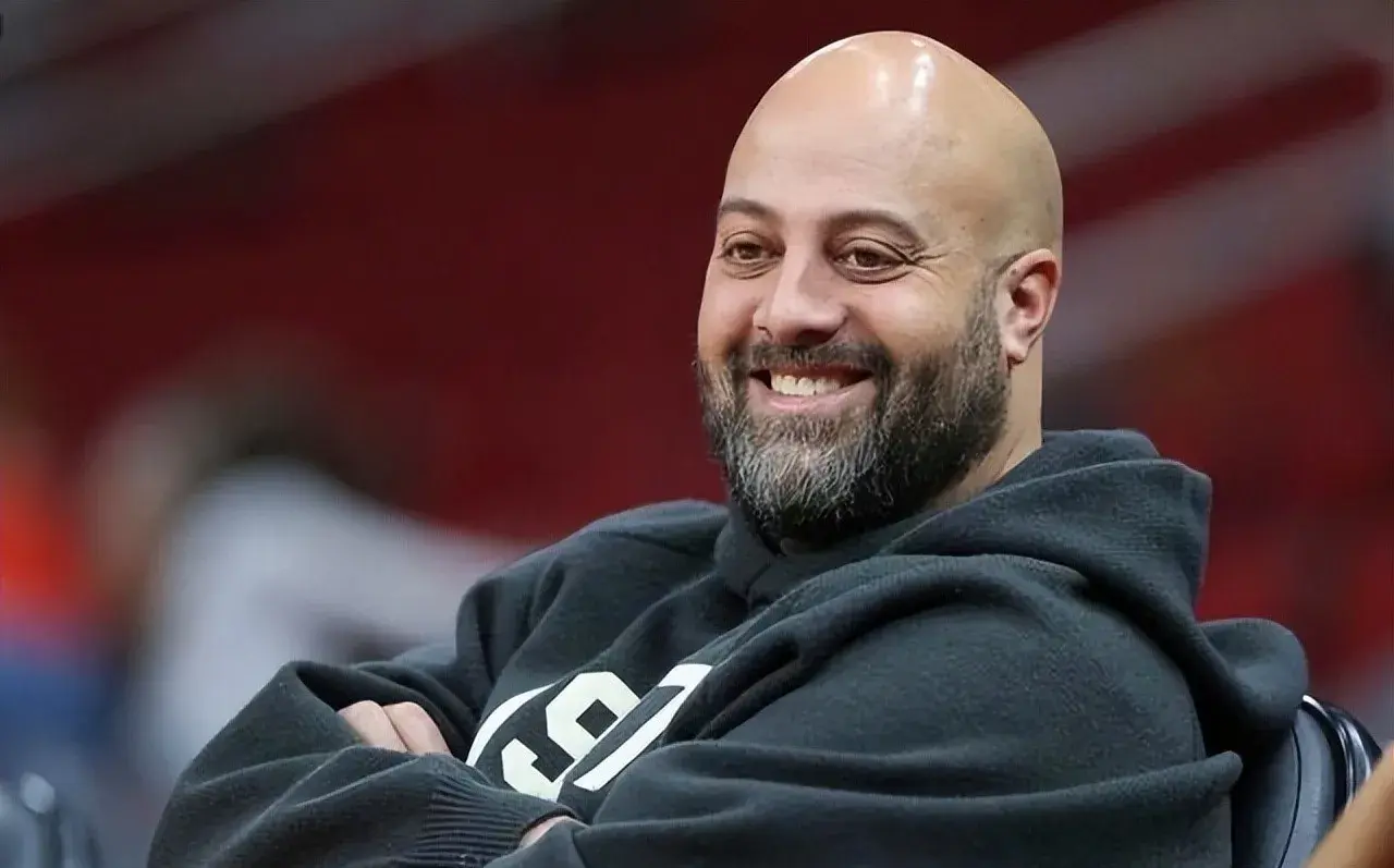 CBS体育最新评估：火箭总经理拉斐尔·斯通是NBA最佳谈判者