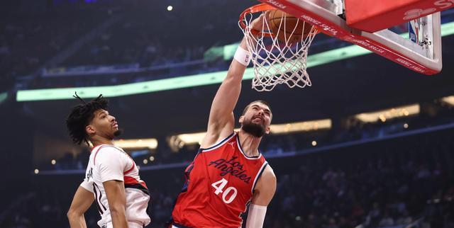 NBA官方公布上赛季扣篮排行榜：字母哥第1&戈贝尔第2&祖巴茨第5！