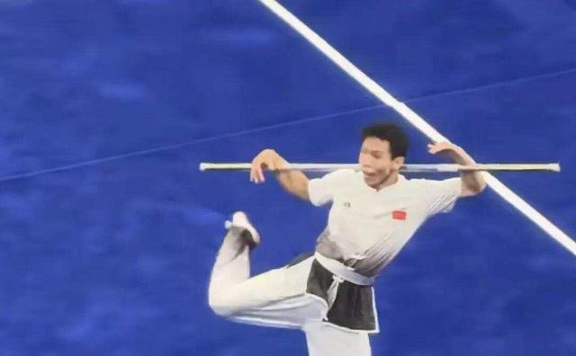 惊艳全场！世运会金牌得主表演“猴棍”，网友：这就是中国功夫！