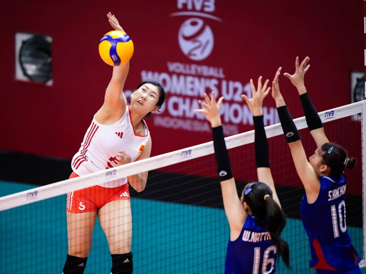 中国U21女排3-0泰国晋级八强：豪取6连胜士气如虹 李晨瑄连续6战上双