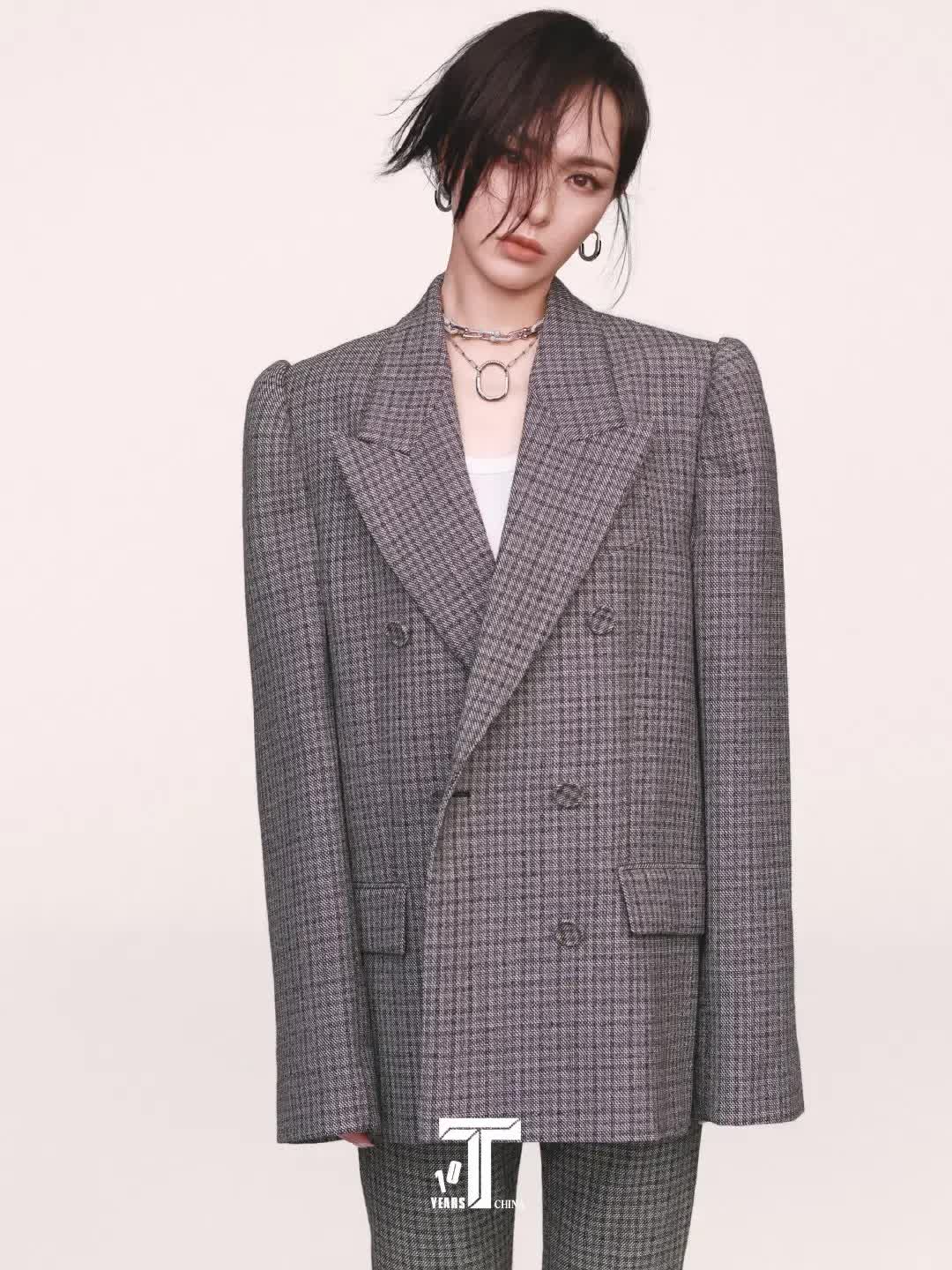 唐嫣首登《T Magazine》封面，超短发冷峻形象颠覆甜姐标签！