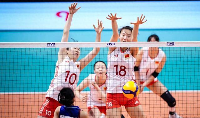3-0 我们又赢了！中国女排轻取泰国，王奥芊仍未首发 八强对手出炉