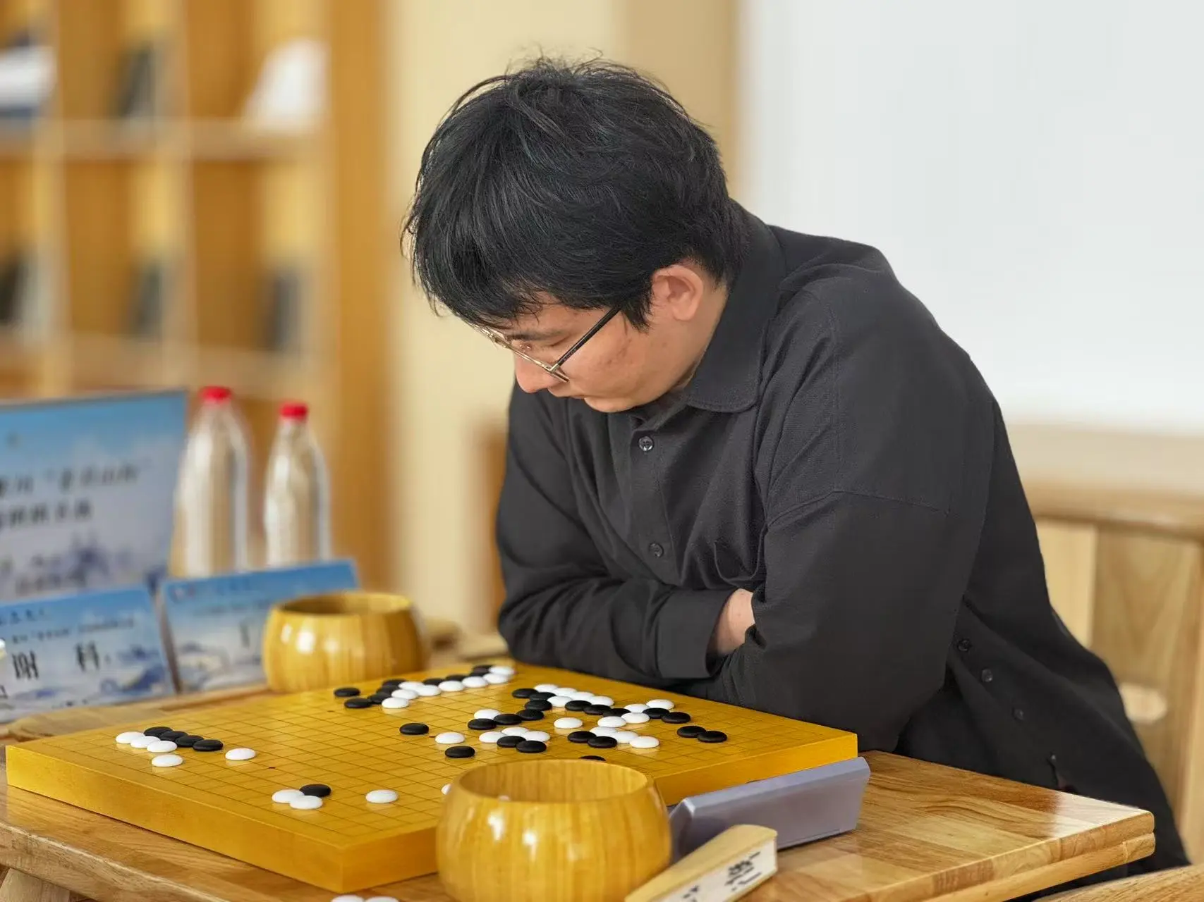 棋圣战半决赛谢科屠晓宇争夺挑战权，00后冲击棋圣头衔