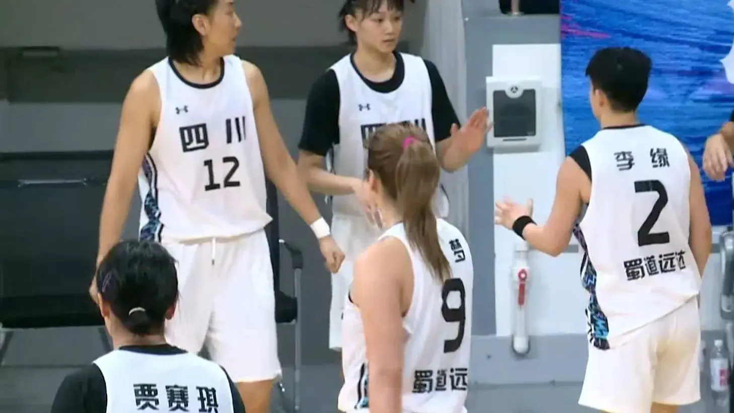 100比74！全运会：豪华之师锐不可当，四川女篮终结湖北连胜！