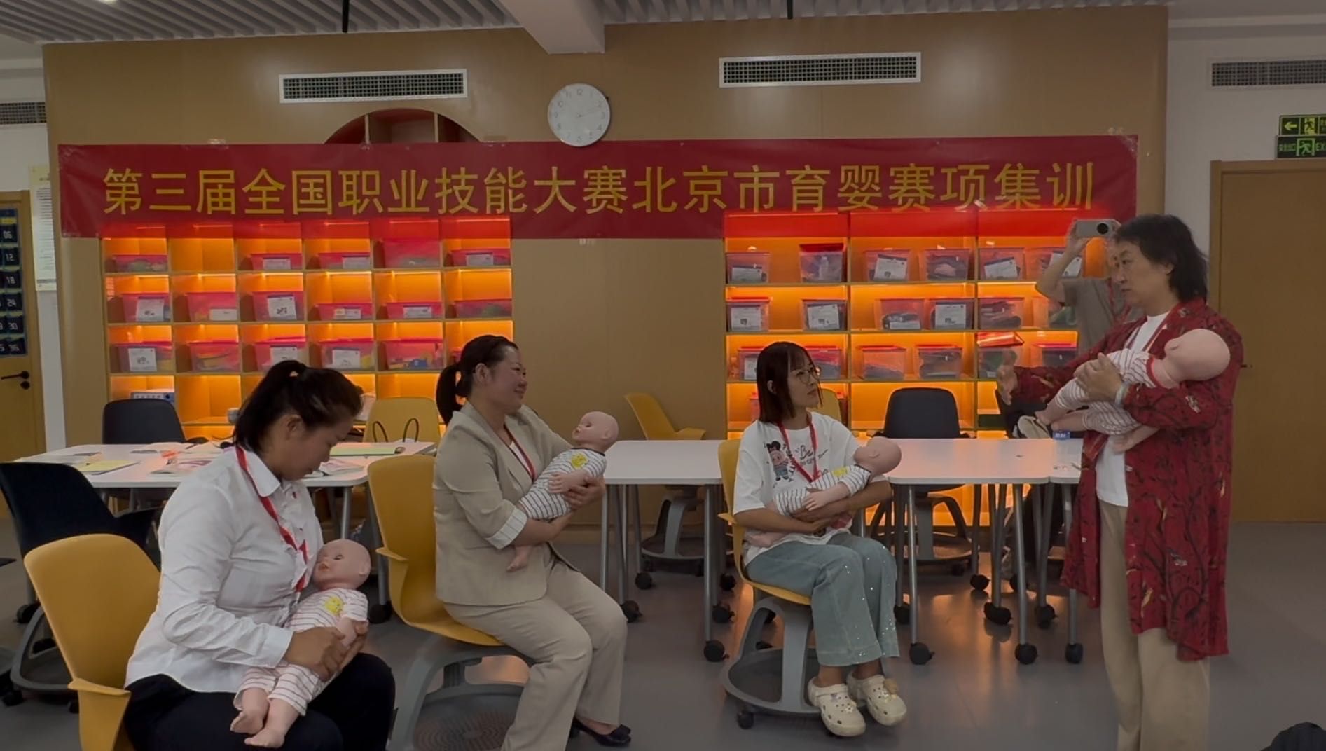 北京代表队备战全国技能大赛，育婴赛项集训设小儿推拿等热门技能