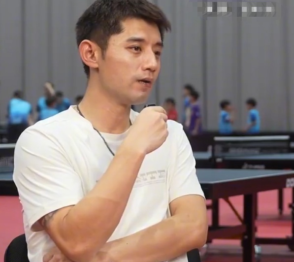 张继科回应“张继科杯很火”，自曝每天工作12个小时：初心是以球交友