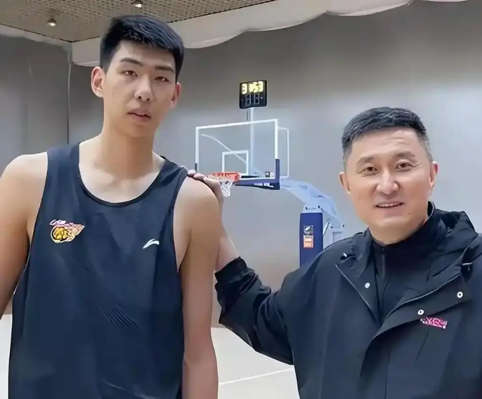 广东兜售天赋内线，辽宁浙江同曦三队求购，朱芳雨狮子大张口，吓退卖家