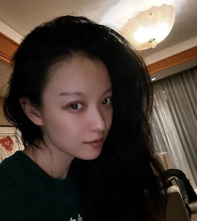 倪妮公开表白樊振东逆转神技，网友都喊咚咚大王魅力大？