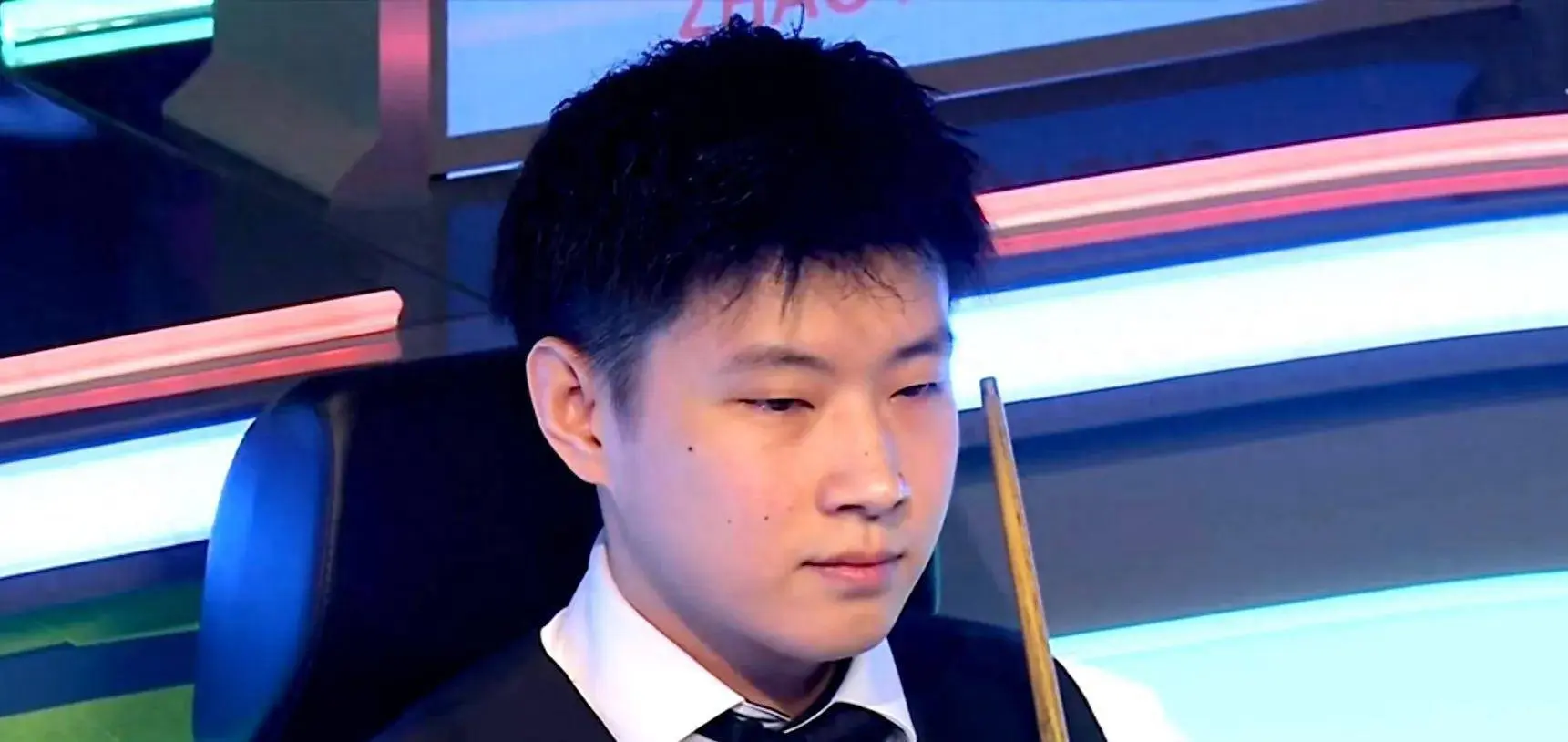 巧合？赵心童和丁俊晖都5-3领先，随后都连输3局无缘沙特赛8强