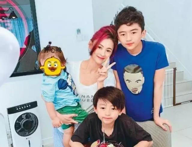 张柏芝三儿子生父之谜有了答案,港媒确定她与医院有保密协定