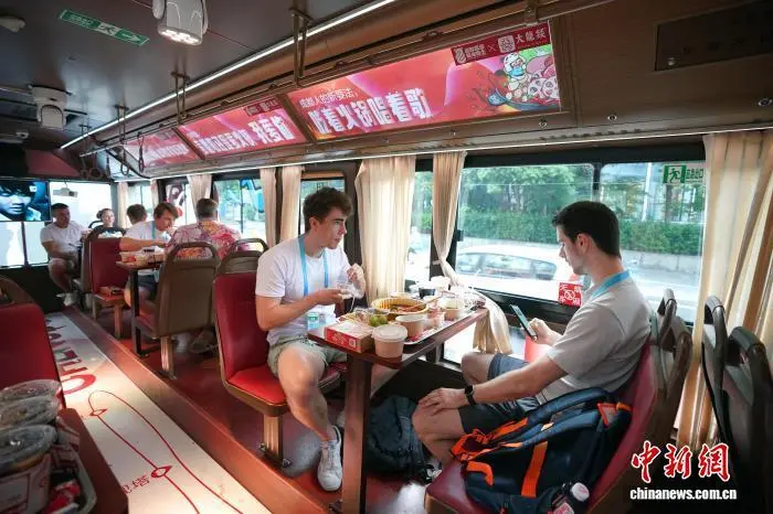 成都世运会丨舌尖上的世运：“中国味”圈粉“世界胃”