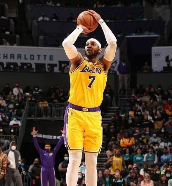 三次奥运会金牌，虽然安东尼没有NBA总冠军，他也值得进入名人堂