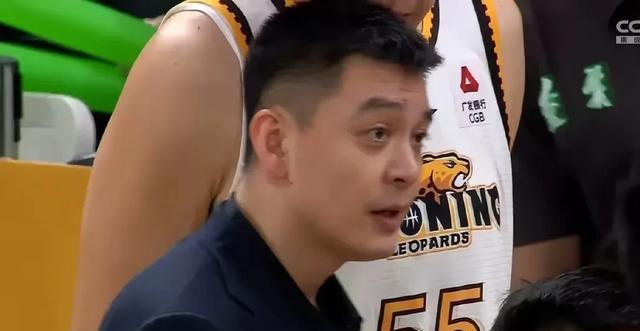 放弃22分弗格，签约15分布朗，辽篮谜之操作？其实杨鸣已给出答案